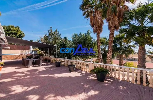 CHALET  A  UN PASO DE ELCHE, PLAYAS Y AEROPUERTO — 6