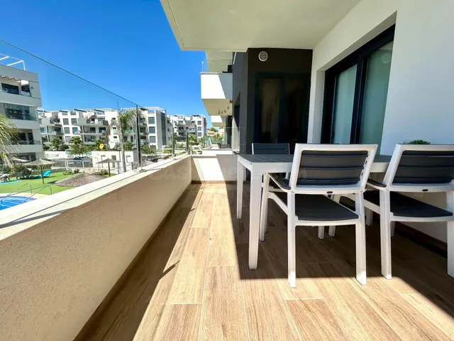 Moderno apartamento con licencia turística y orientación sur - foto 3