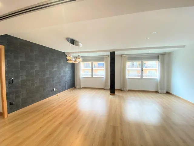 Impecable Piso Reformado en el Corazón de Gandía — 3