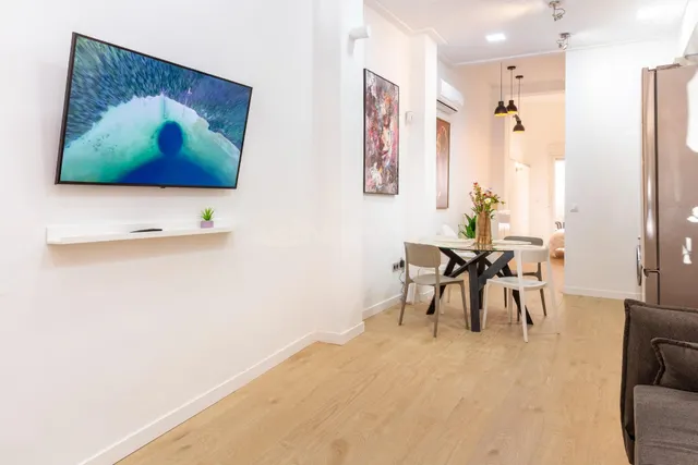 IMPRESIONANTE BAJO TOTALMENTE REFORMADO DE DISEÑO - foto 5