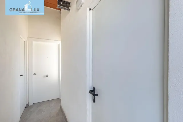 GRAN PISO EN CALLE RECOGIDAS — 33