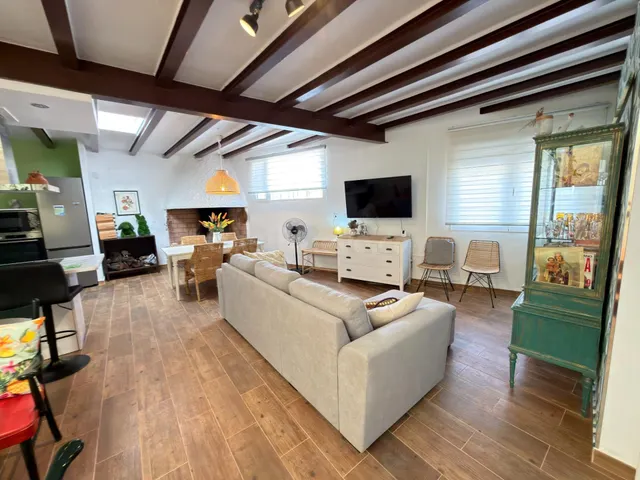 Se alquila precioso Apartamento con piscina cerca de Perín ( - foto 4