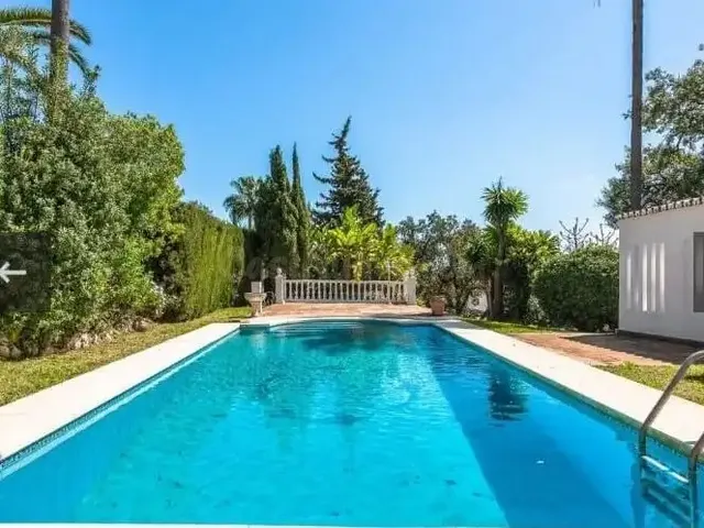 Chalet con Vistas Infinitas 360º al Mar | Piscina, Gran Parcela y Máximo Potencial — 10