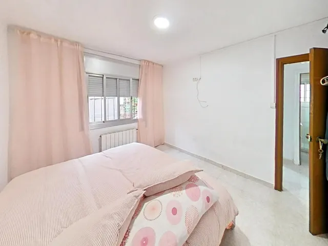 Planta baja para entrar a vivir  can puiggener - Sabadell. — 16
