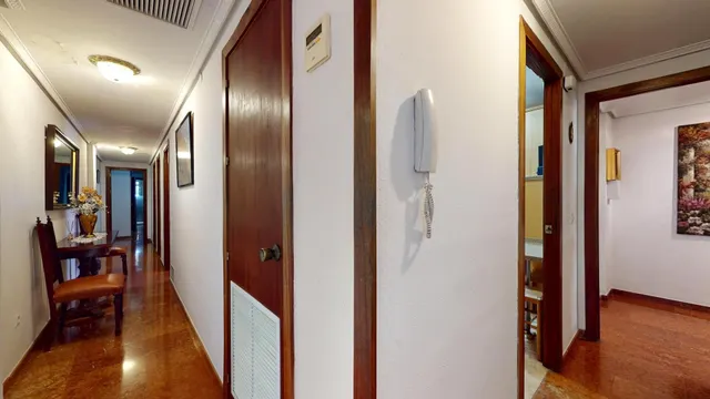 Amplio piso de 141 m2 con cochera y trastero en calle Gonzalo Ximénez de Quesada — 15