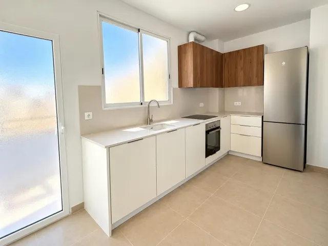 Piso de 4 habitaciones y reforma integral en pleno centro de Valencia — 8