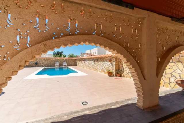 CHALET independiente con piscina privada y parcela segregable de 809 m2 en Torreta Florida — 15