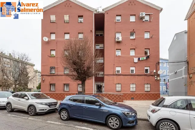 Piso reformado con licencia turística. — 13