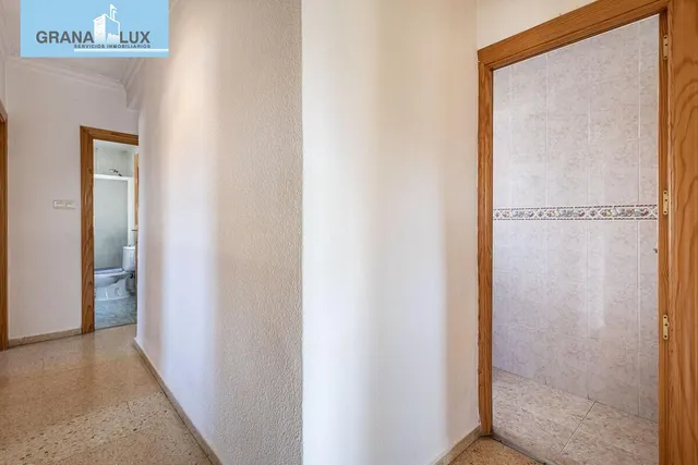 Magnífico piso ideal para invertir o para vivir sin vecinos y con vistas despejadas. — 11
