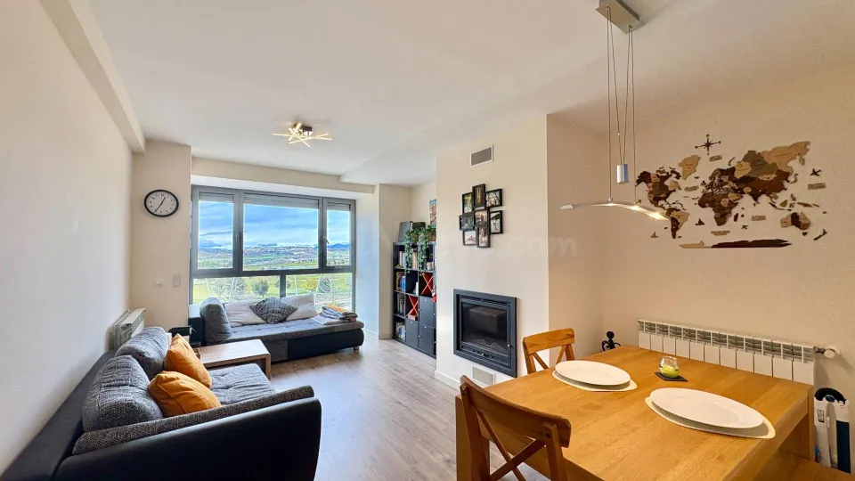 Triplex en Alquiler en Mirador del Valle 3, Las margas