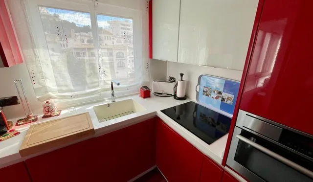 Espectacular piso reformado con diseño y calidad,  con vistas impresionantes al mar y Benidorm. — 31