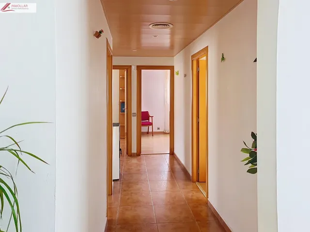 En venta Chalet independiente con piscina — 6