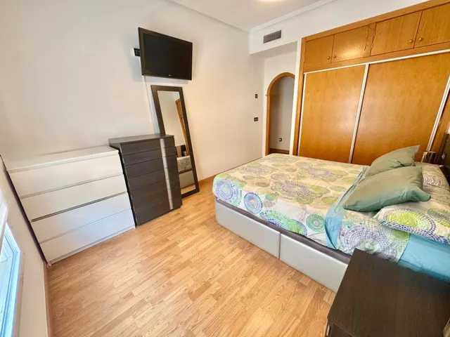Impresionante Piso Seminuevo en Orihuela, con balcón, muy luminoso.. en zona Espeñetas  ¡Tu Nuevo Hogar Te Espera! — 10