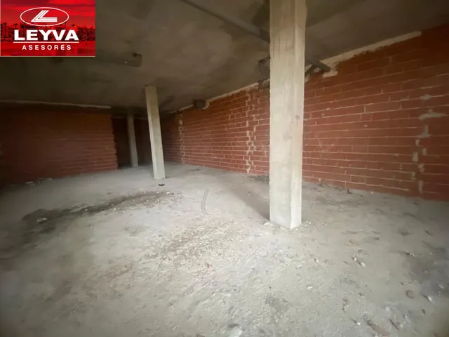 LOCAL COMERCIAL EN VENTA — 11