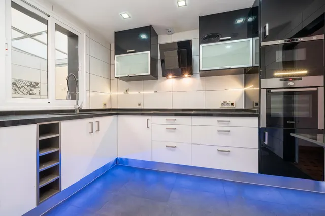 Impresionante piso en Paseo Maritimo — 24