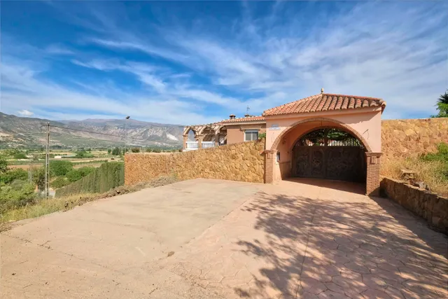 Espectacular chalet-cortijo con encanto, piscina y vistas a Sierra Nevada en Padul — 7