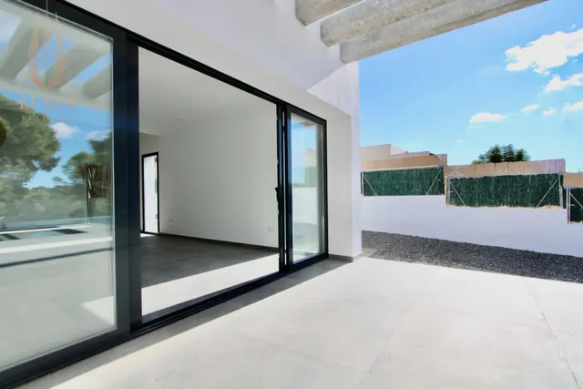 Villa en una sola planta con privacidad y bonitas vistas — 11