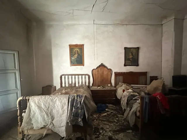 Casa para reformar con garaje en Monforte del Cid - foto 3