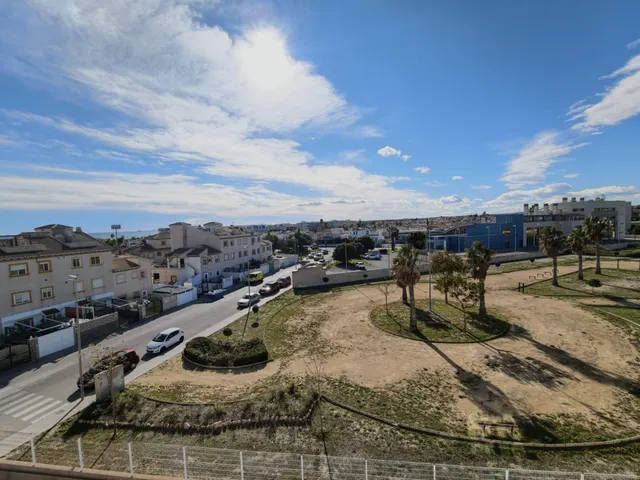 ATICO ENCANTADOR  CON GARAJE Y SOLARIUM PROPIO CON BONITAS VISTAS AL MAR EN ORIHUELA COSTA !!! — 48
