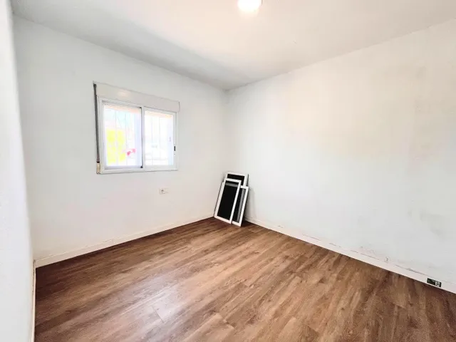 CHALET RUSTICO + APARTAMENTO DE INVITADOS, GARAJE, BUEN ACCESO, AIRE ACONDICIONADO — 17