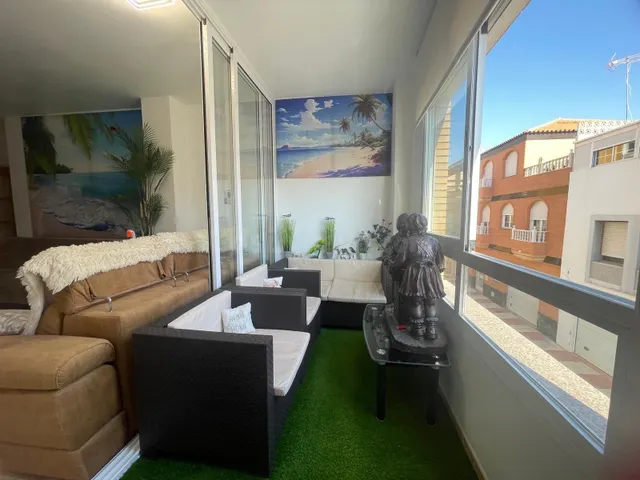 Espacioso y Moderno Piso Reformado en Roquetas de Mar por €1