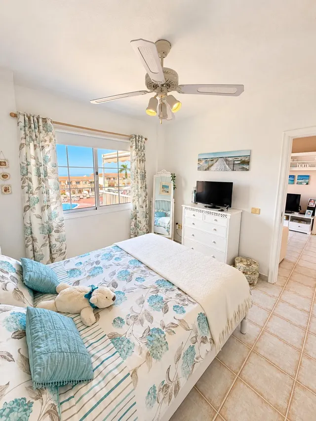 ## Ático de 2 dormitorios con gran terraza, vistas al mar y amplio garaje en La Finca, Chayofa — 12
