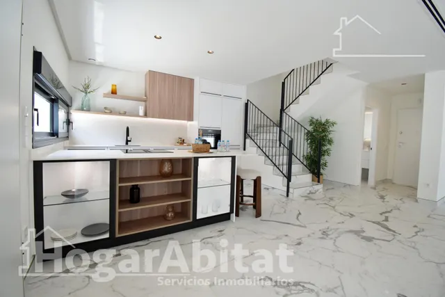 CHALET NUEVO CON PISCINA, GARAJE Y TERRAZA — 11