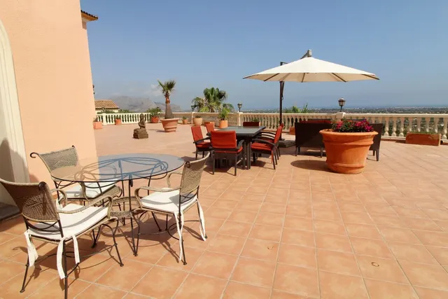 Hermosa villa de lujo en La Sella, Denia — 17