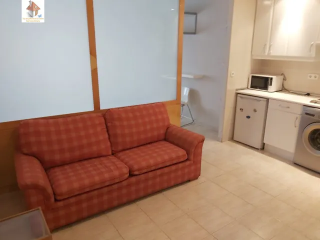 ALQUILER DE PISO DE UN DORMITORIO JUNTO A METRO PRINCIPE PIO — 6