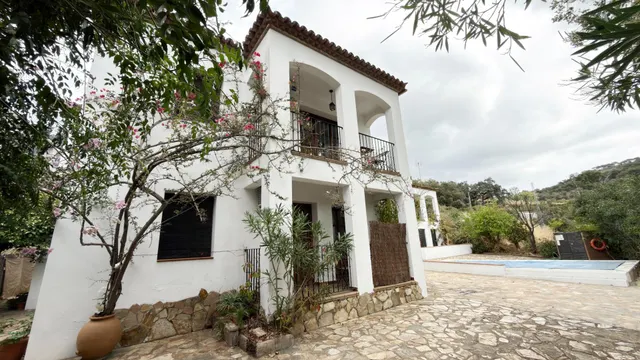 Exclusivo Hotel en Almonaster la Real con Vistas Panorámicas — 19