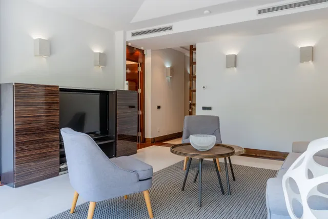 VILLA MASCARAT · VISTAS AL MAR Y PRIVACIDAD JUNTO AL MEDITERRÁNEO EN ALTEA — 24