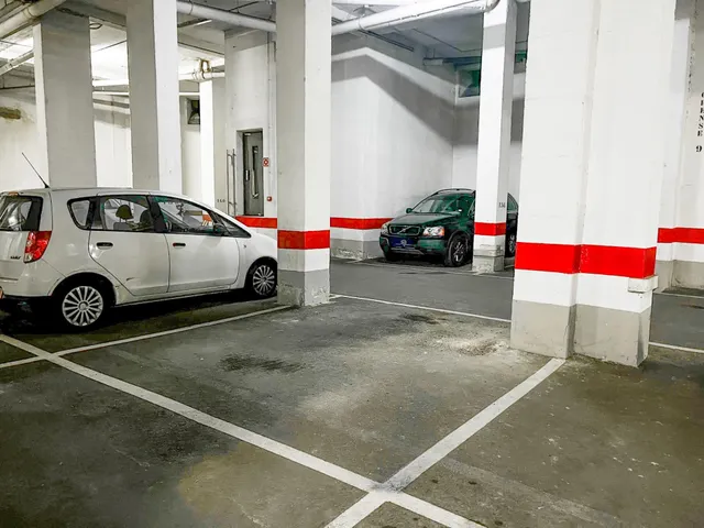 Plaza de Garaje para Coche en Venta en Ensanche Diputación — 3