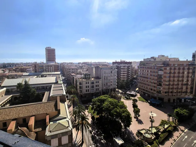 PISO DE CUATRO DORMITORIOS EN PLENO CENTRO DE CASTELLÓN — 7