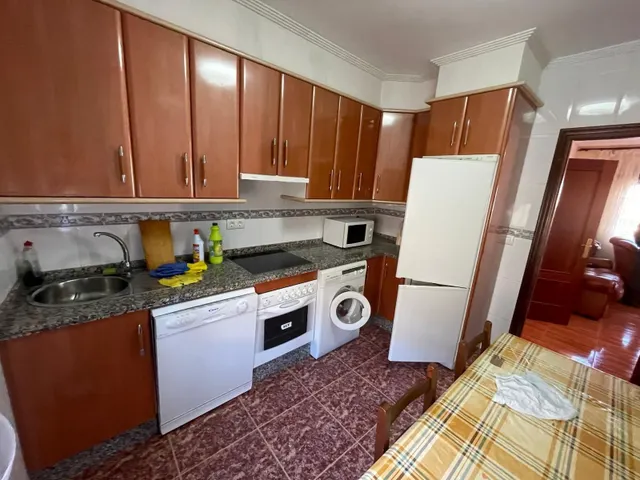 EXCELENTE CASA A 25 MINUTOS DE CÁCERES — 15