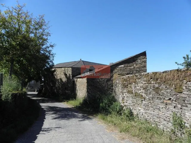 SE VENDE CASA DE PIEDRA SEMI-REFORMADA  CON FINCA CERRADA CERCA DE BÓVEDA — 16
