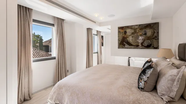 Chalet 6 habitaciones 712m² en venta - Marbella — 16