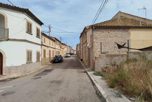 Solar urbano en Maria de la Salut — 6