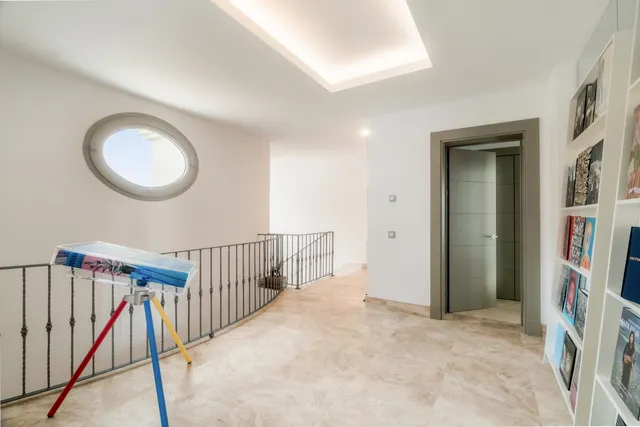 Chalet 5 habitaciones 858m² en venta - Costa del Sol — 23