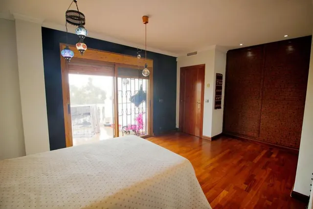 Villa Exclusiva con Vistas Panorámicas en Benalmádena — 8