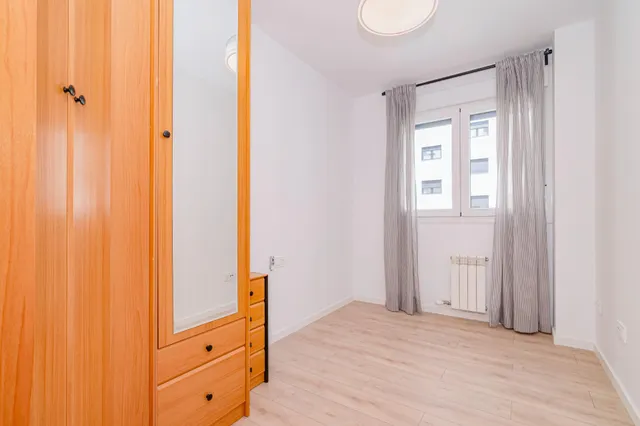 OPORTUNIDAD EN VENTA DE PISO VPO DE 3 DORMITORIOS EN BARRIO ALBAYDA CON PLAZA DE GARAGE Y TRASTERO — 11