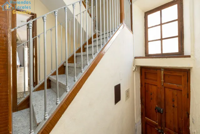 Espectacular edificio a 3 calles con vivienda y locales comerciales en pleno centro de Alhama de Gr — 17