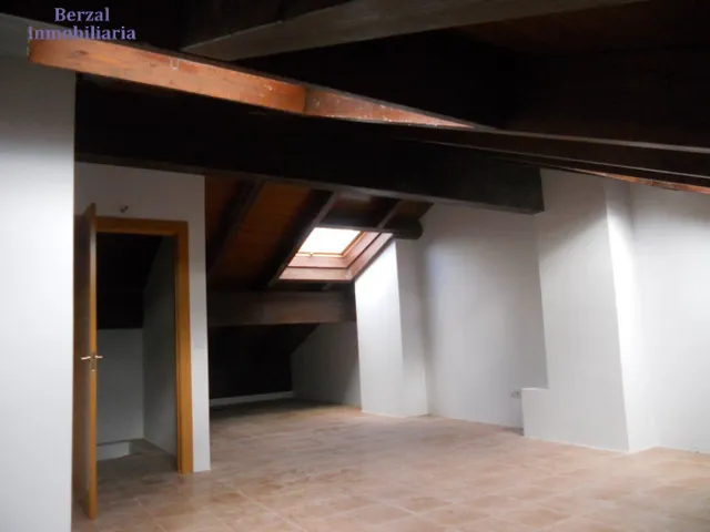 Chalet en venta en Navarrete. Muy amplio. A estrenar. — 22