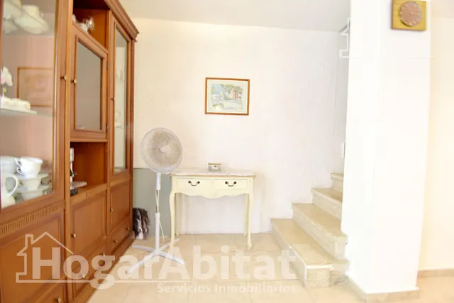 Precioso ático dúplex, impecable y luminoso, todo amueblado y en pleno centro histórico — 40