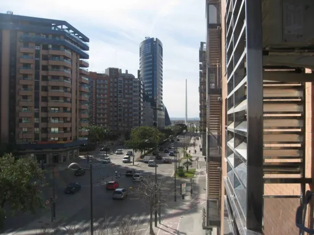 Piso de un dormitorio, amueblado, con plaza de garaje en la Ciudad de las Artes y las  Ciencias — 27