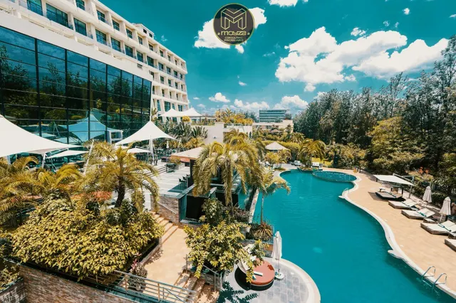 COMPLEJO HOTELERO DE 4 ESTRELLAS EN TENERIFE