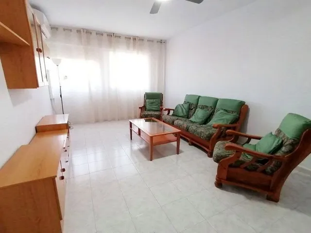 Piso de 4 Dormitorio y 2 Baños - Garaje coche y moto Opcional — 8