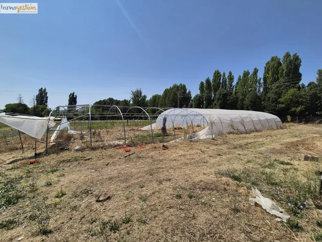 TERRENO CON NAVE EN VENTA EN VILLABAÑEZ (VALLADOLID) — 14