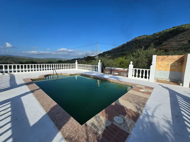 Excepcional Casa de Campo en Puerto Falso, Coín – Ideal para - foto 2