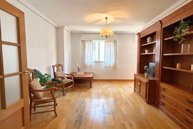 PISO EN VENTA EN LA FLOTA, JUNTO AL JARDÍN DE LAS TRES COPAS — 5