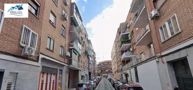 Venta de Piso en Madrid — 2